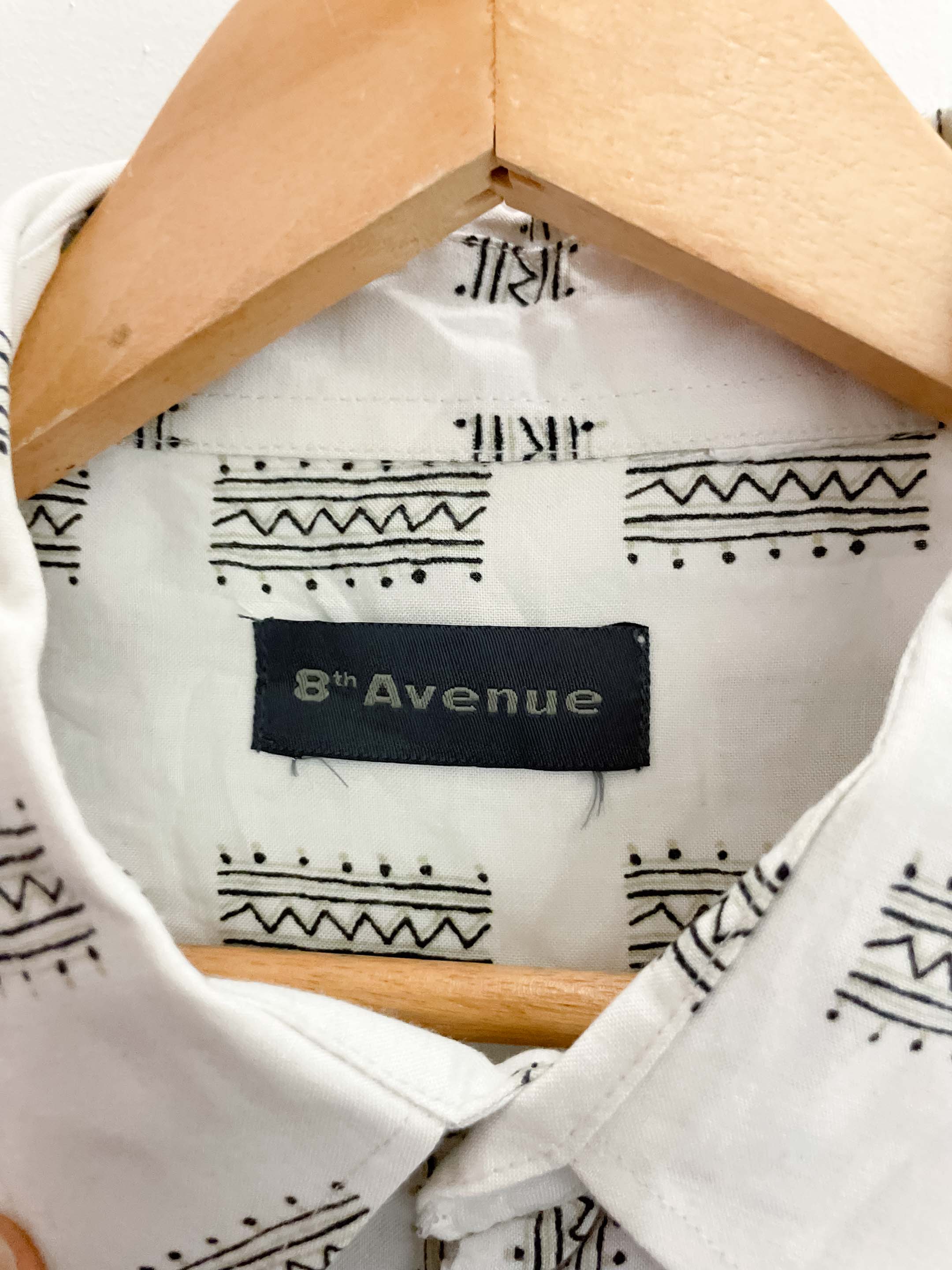 Vintage 8th Avenue white abstract patterned short sleeve mens shirt size Xl