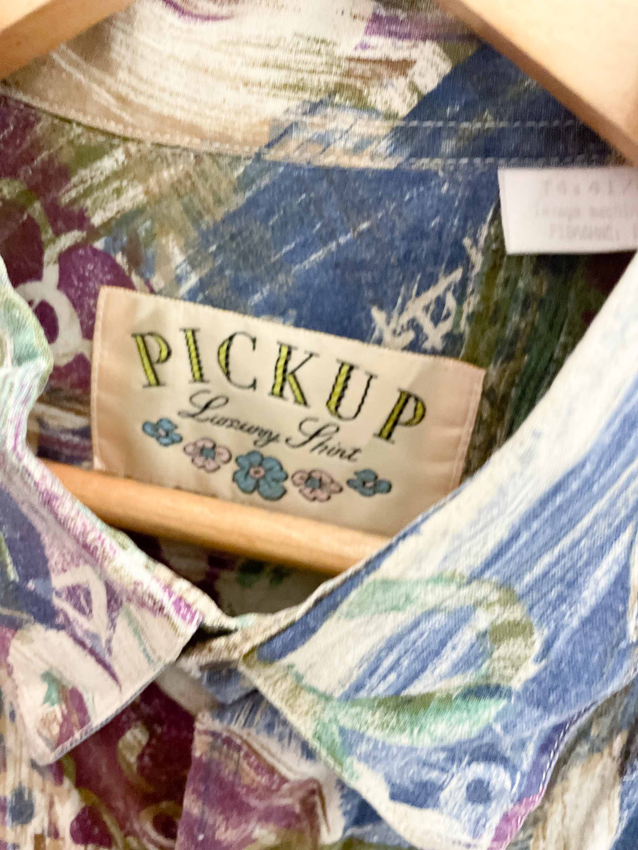 Vintage pick up multi patterned short sleeve shirt size L