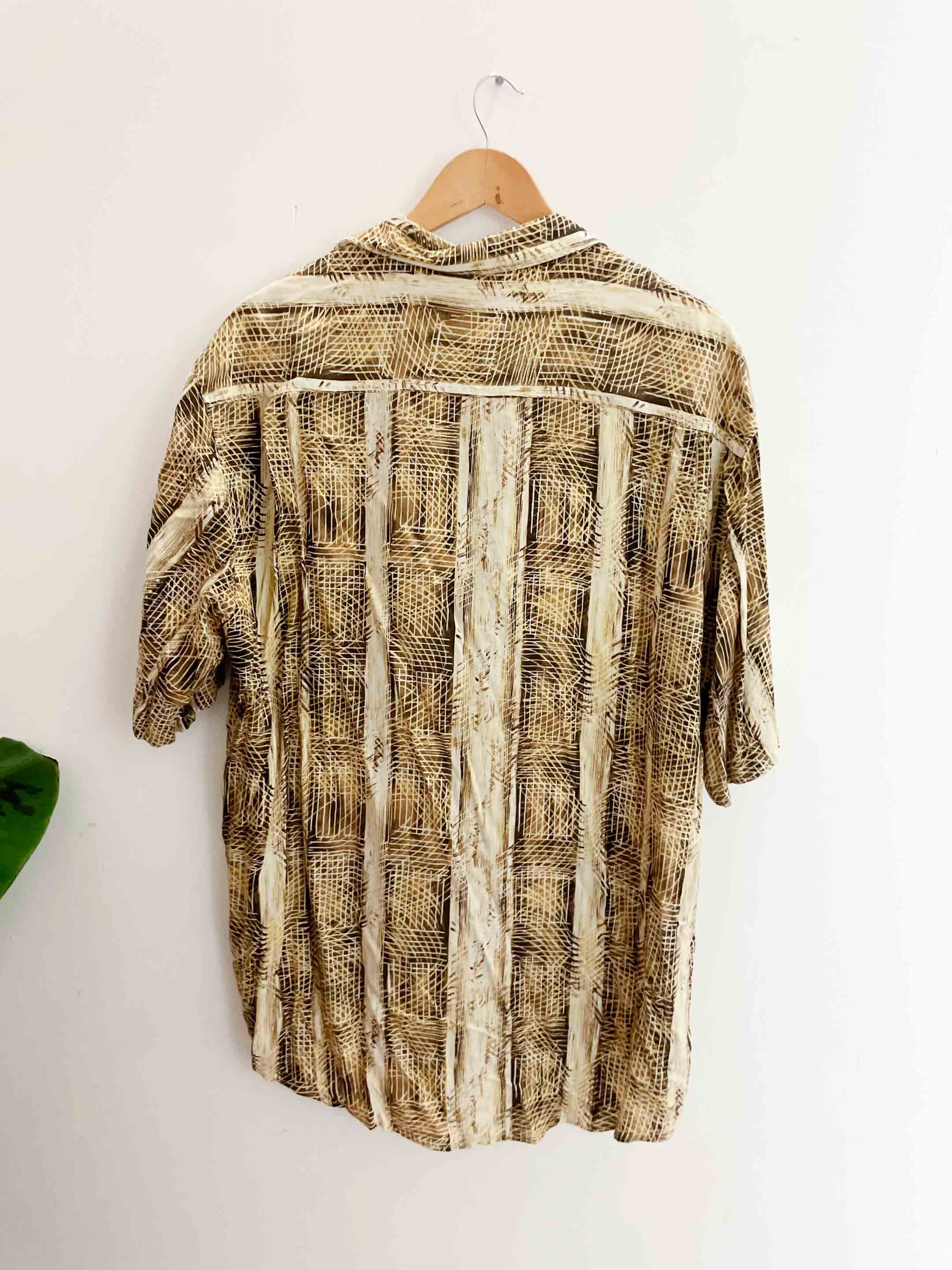 Vintage Brown Alpenland hawaii short sleeve medium shirt