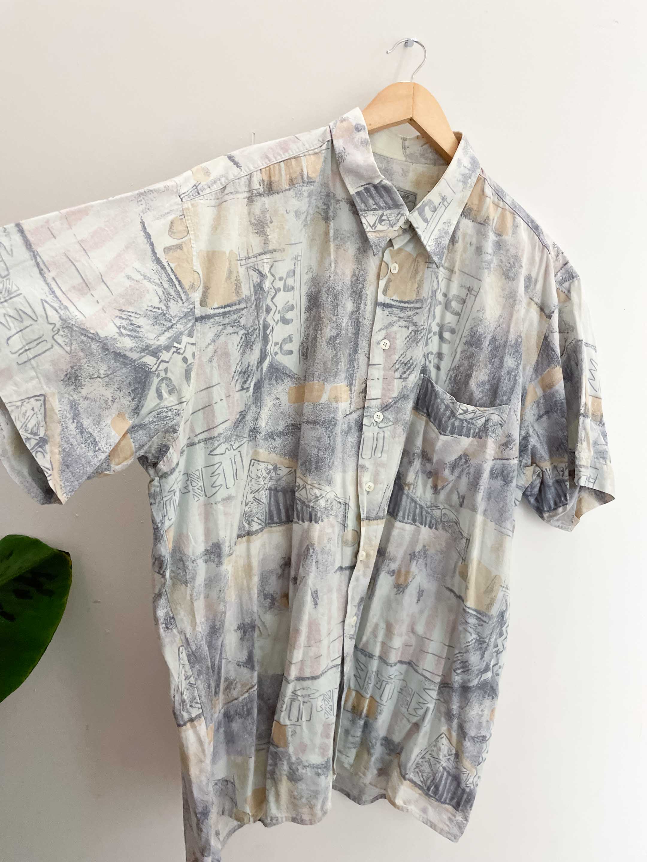 Vintage get it all grey abstract pattern mens short sleeve shirt size M