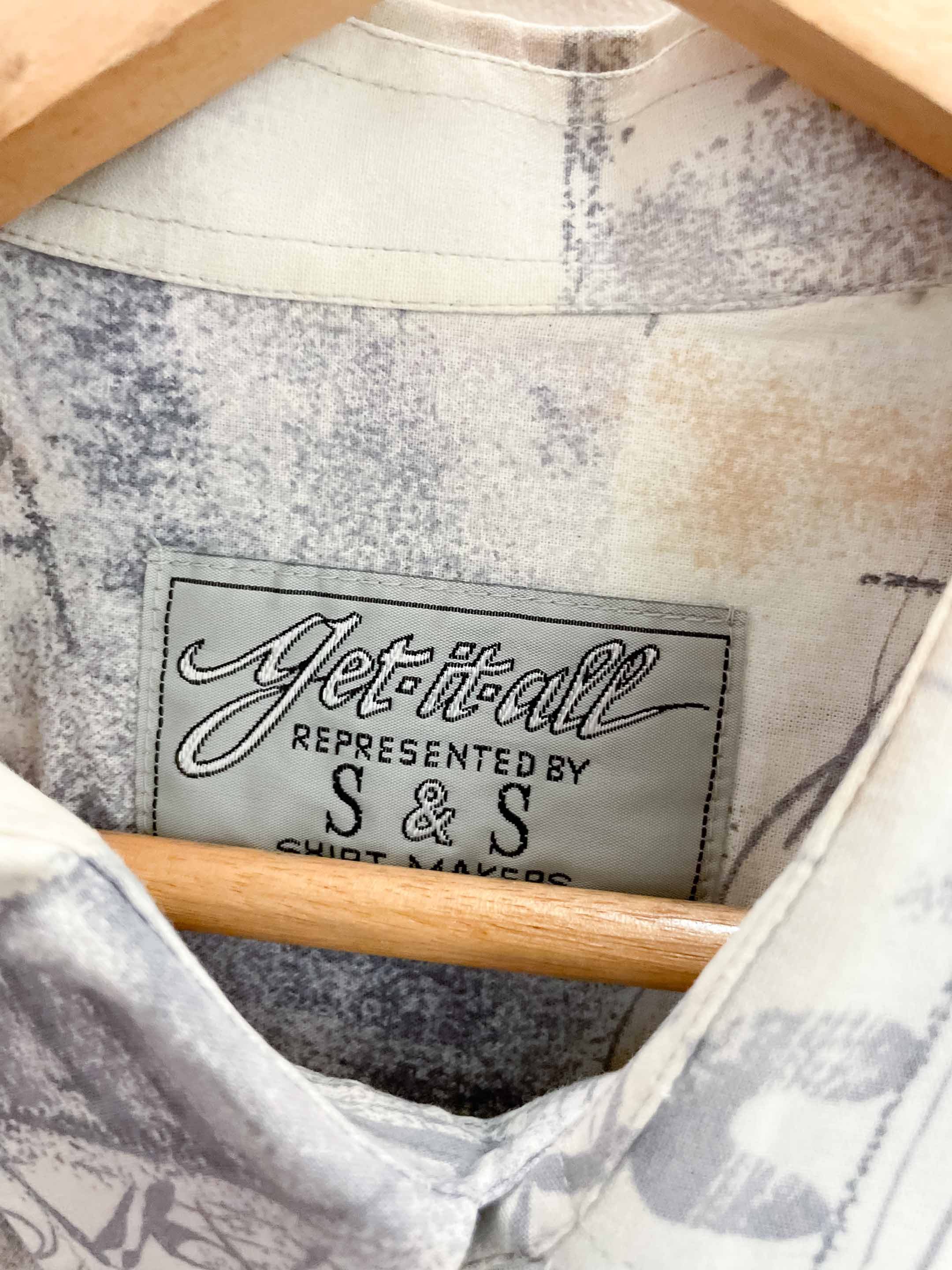 Vintage get it all grey abstract pattern mens short sleeve shirt size M