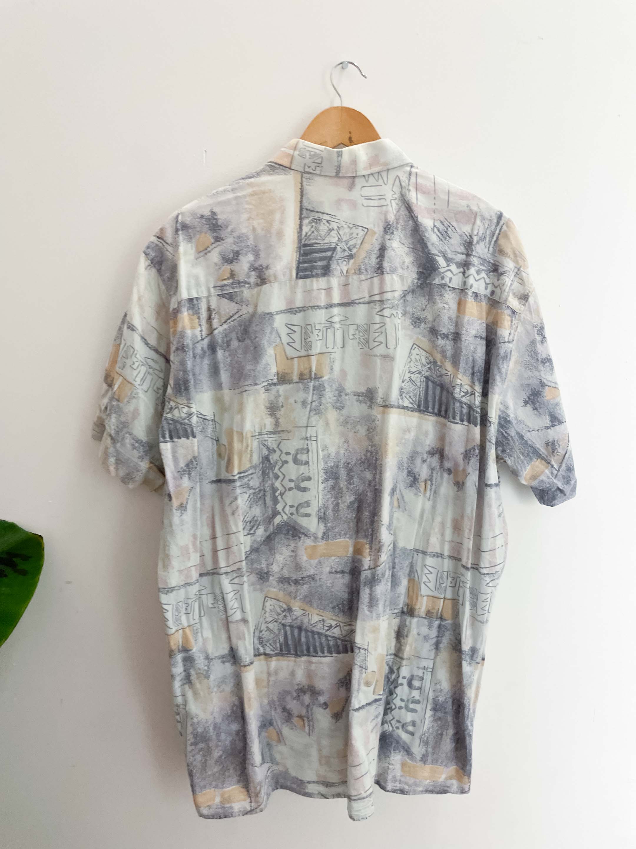 Vintage get it all grey abstract pattern mens short sleeve shirt size M