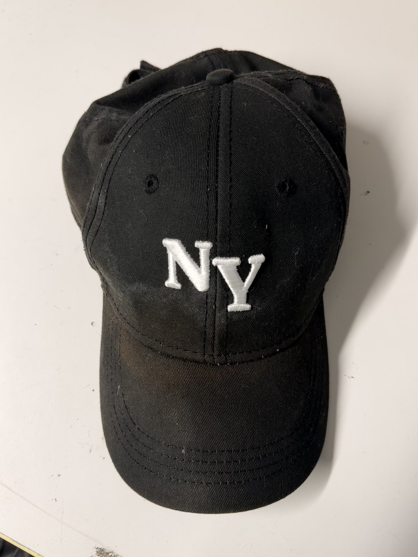 Vintage NY Strapback Hat - Black Embroidered 6 Panel Trucker Hat