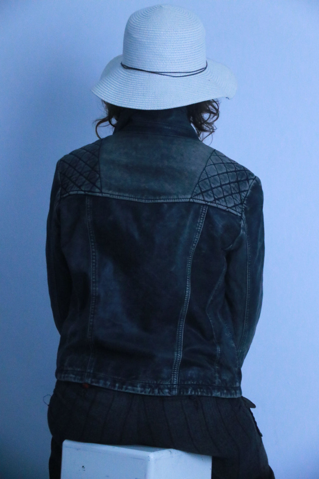 Rubynee Vintage thick brown leather jacket