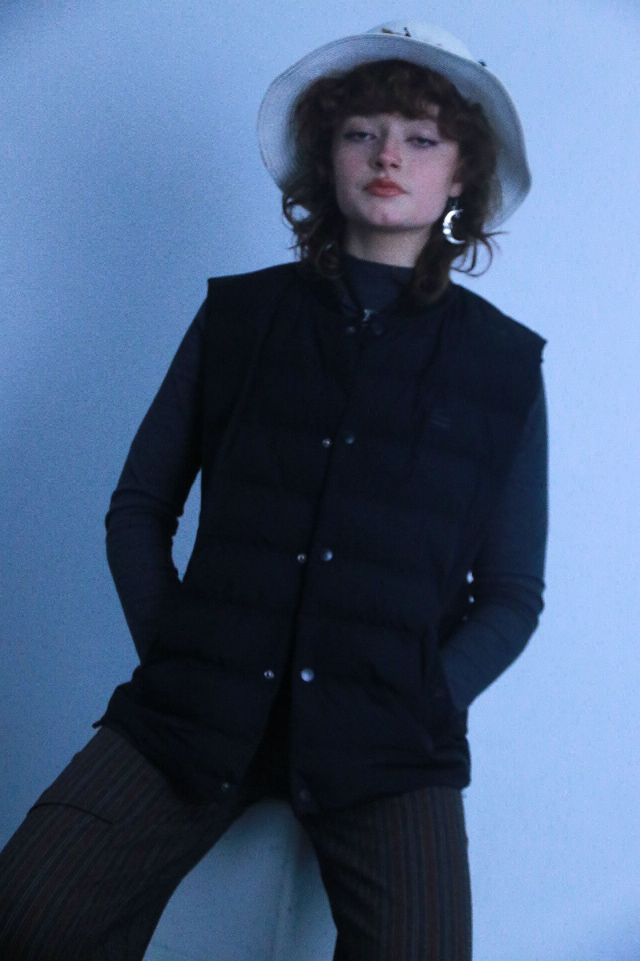 Rubynee Vintage puffed sleeveless black zip up jacket