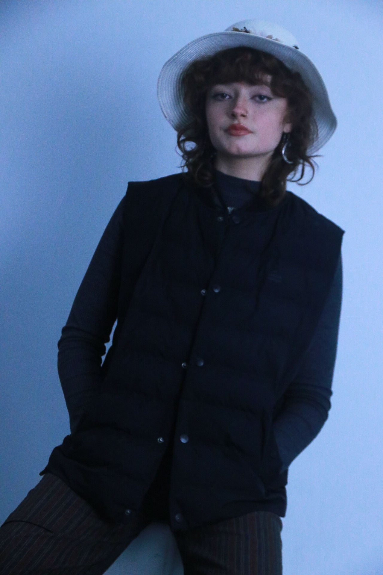 Rubynee Vintage puffed sleeveless black zip up jacket