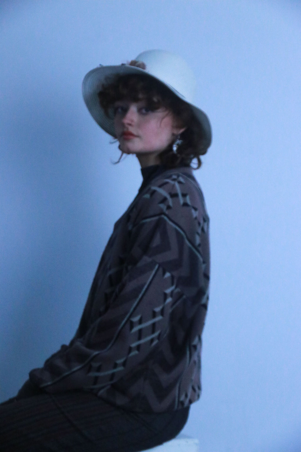 Rubynee Vintage grey vneck sweatshirt