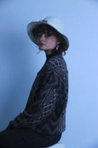 Rubynee Vintage grey vneck sweatshirt