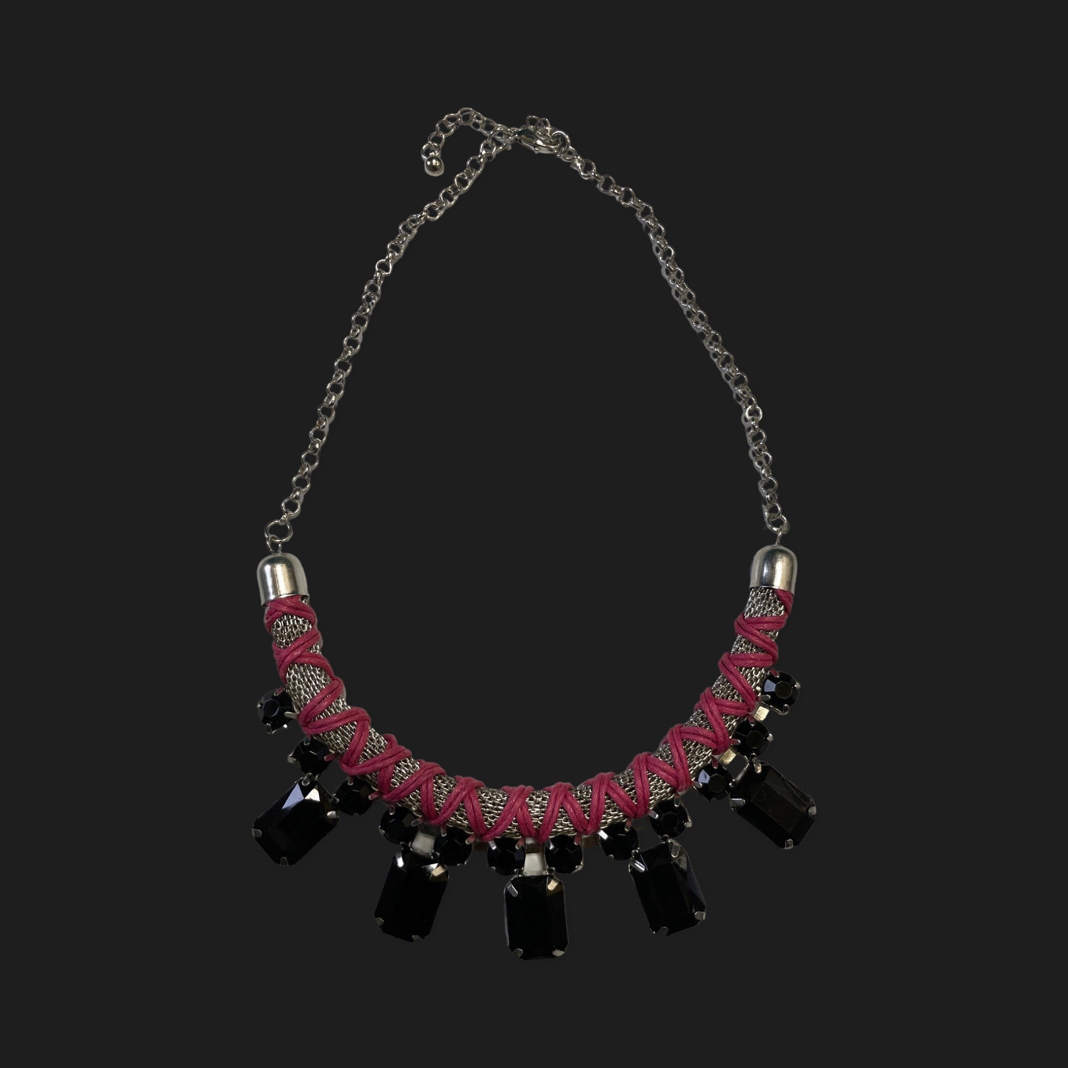 GOAH Pink and black studded womens necklace