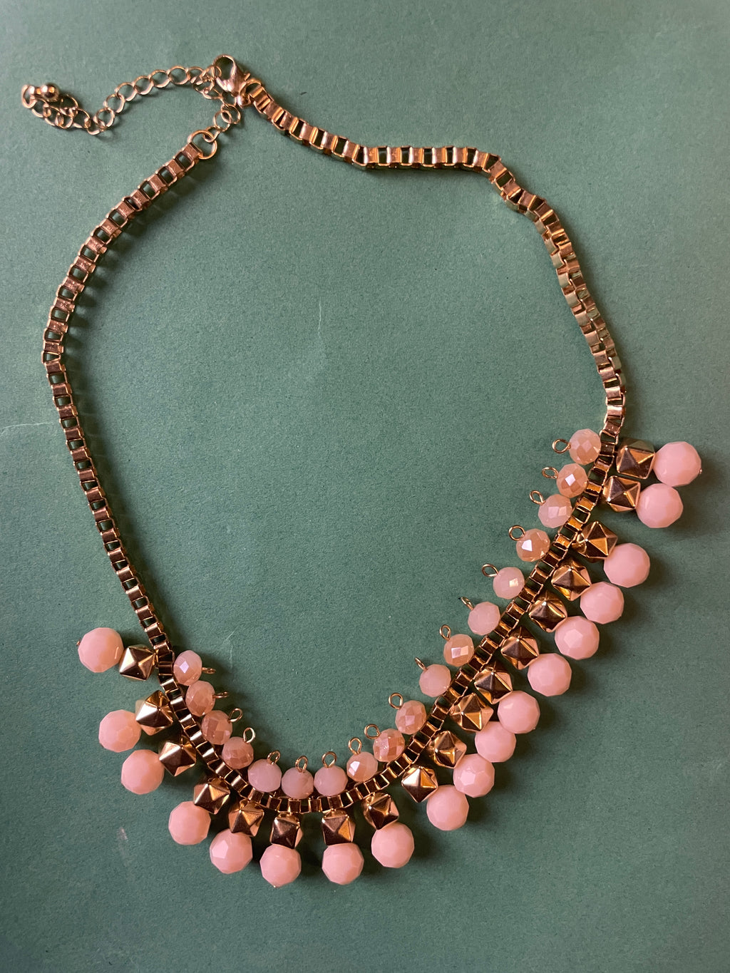 GOAH Gold-plated women's necklace with cream and gold pendant