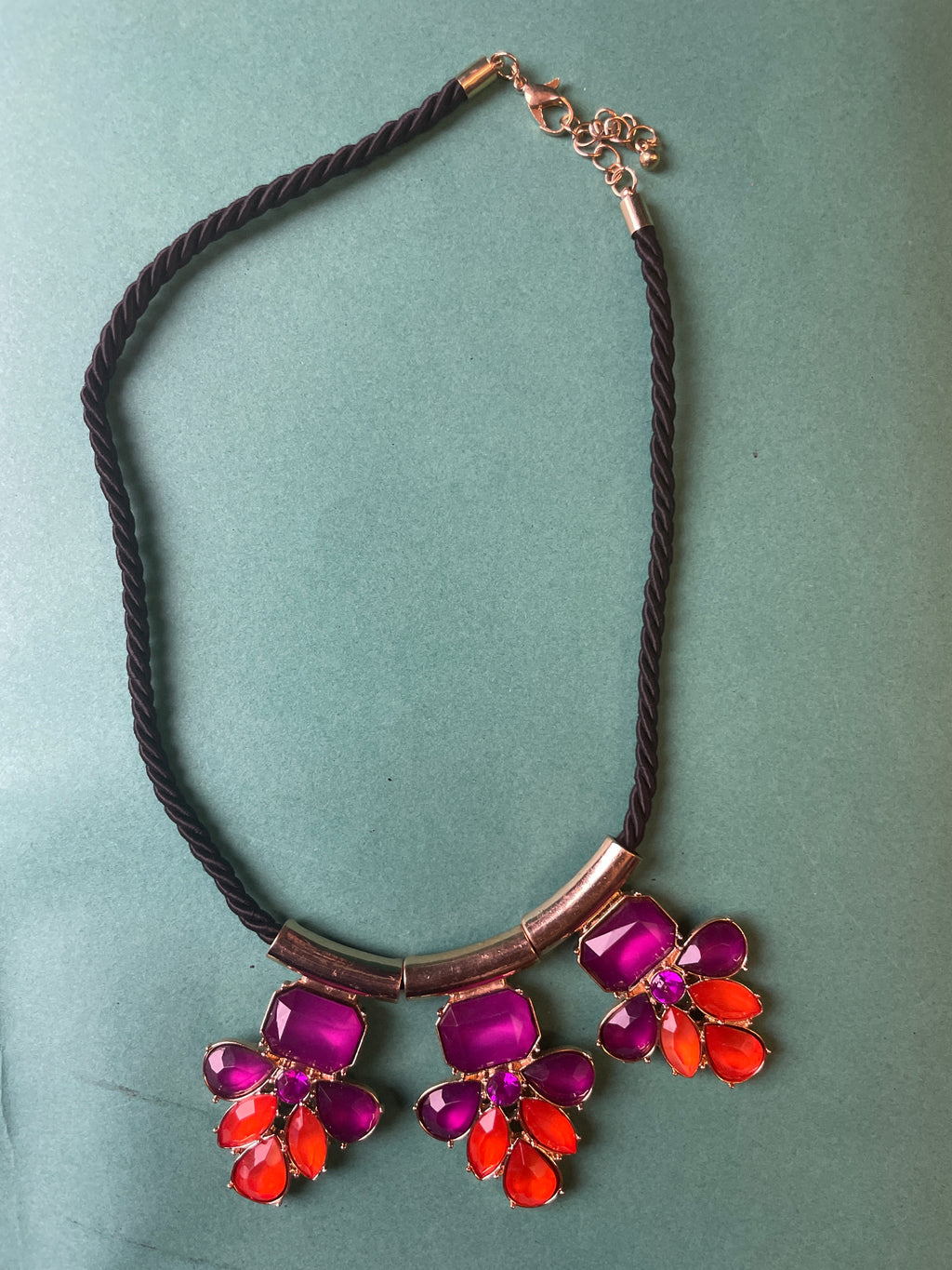 GOAH Black threaded women's necklace with purple and red pendant