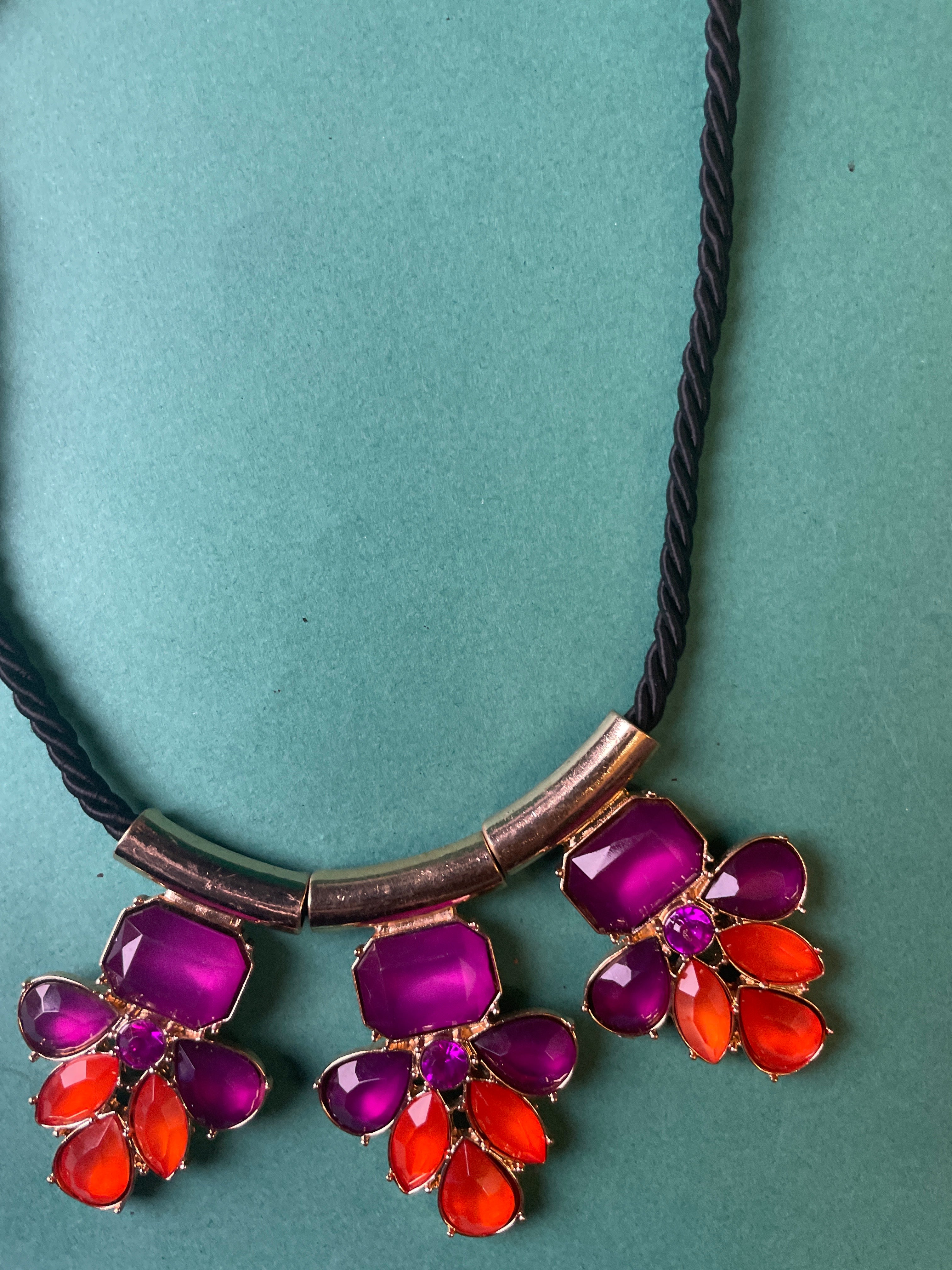 GOAH Black threaded women's necklace with purple and red pendant