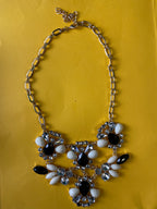 GOAH Silver chain women's necklace with flowery crystal white and black pendant