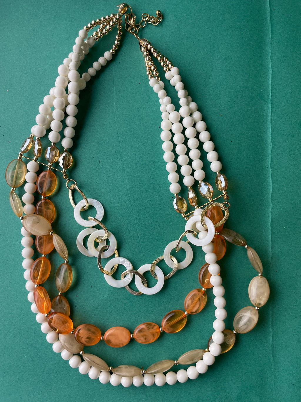 GOAH white and peach women's necklace