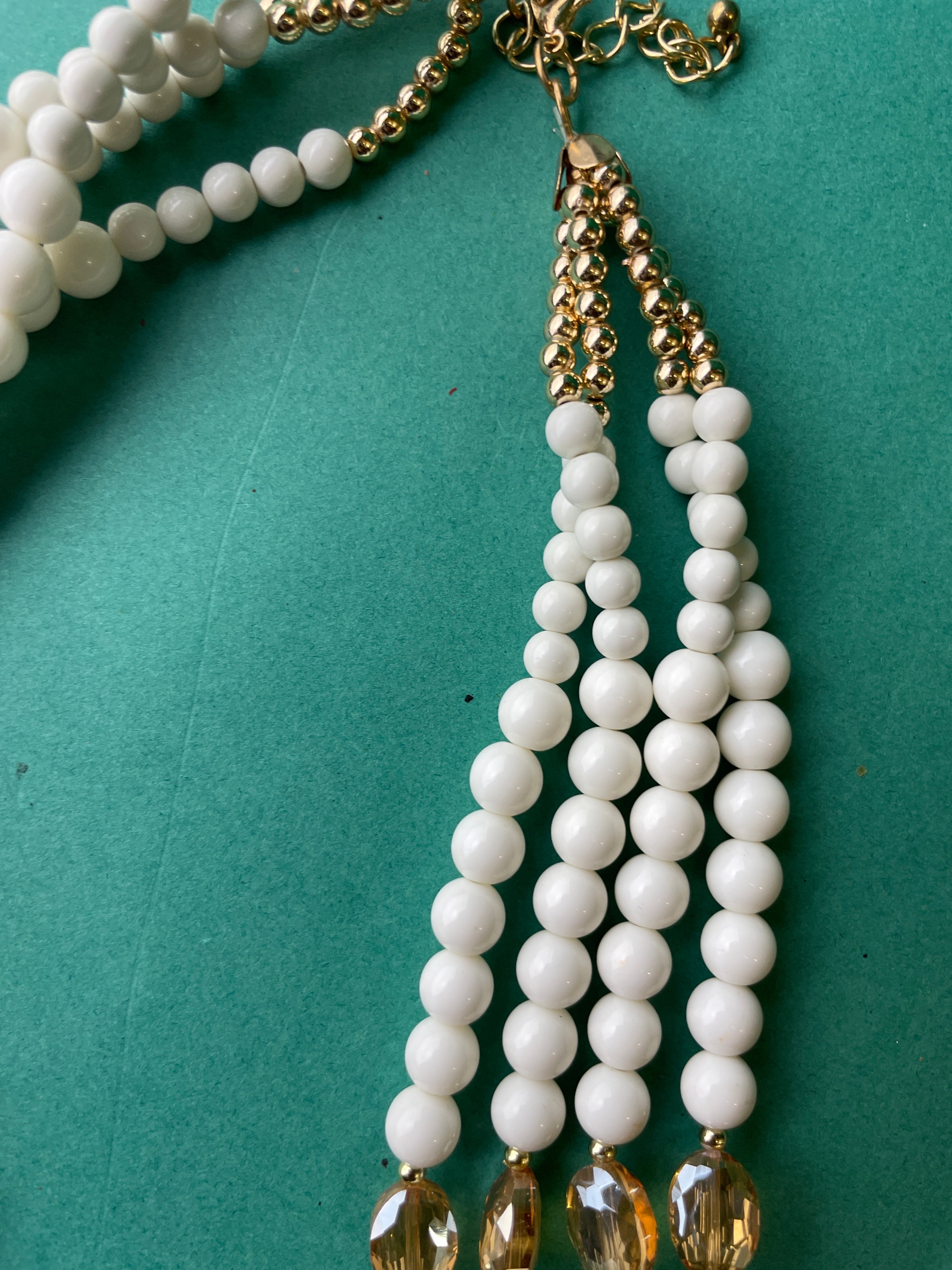 GOAH white and peach women's necklace