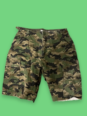 Rubynee Vintage green Camou short