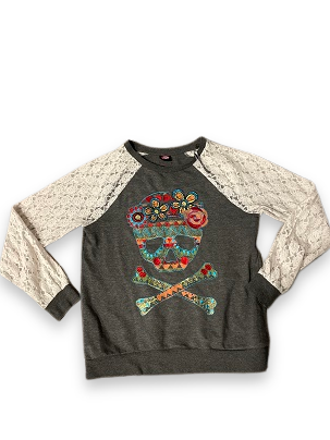 Rubynee Vintage y2k top in grey and white with skull symbol