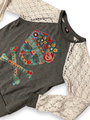 Rubynee Vintage y2k top in grey and white with skull symbol